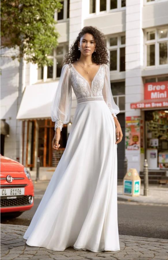 Wedding gown by KR by Studio Ellis